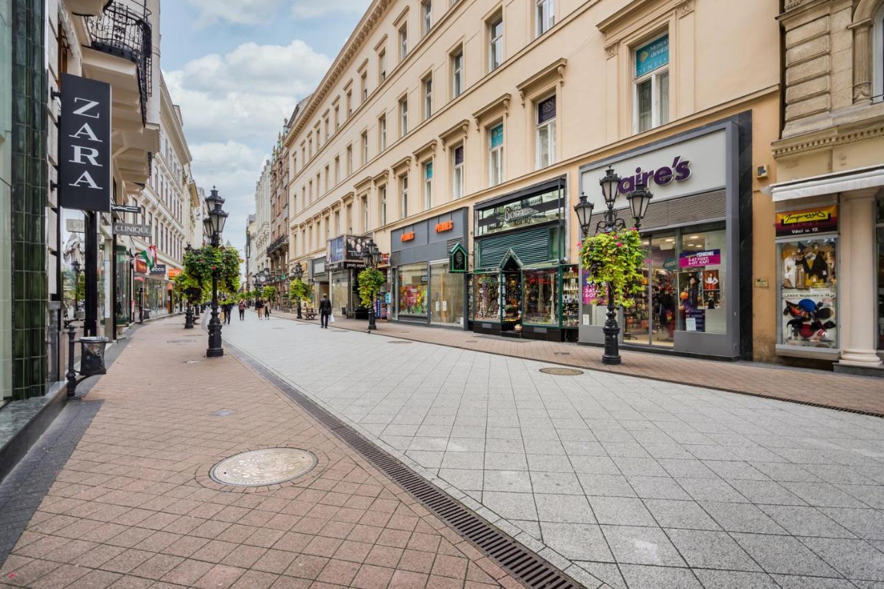 Bpr Pure Nature Designer Suite Budapest Exterior photo