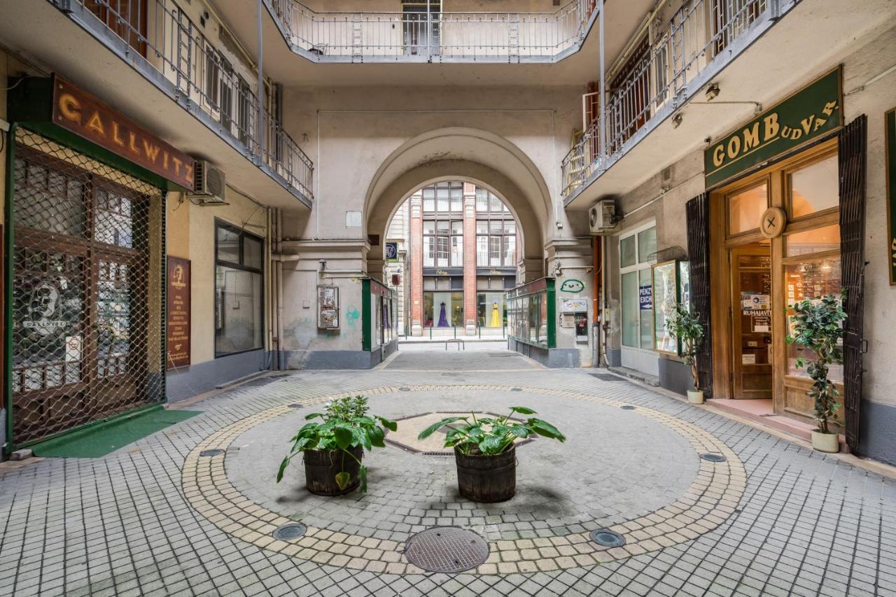 Bpr Pure Nature Designer Suite Budapest Exterior photo